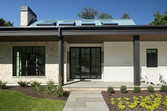 250820_6326 Smithtown Rd_004