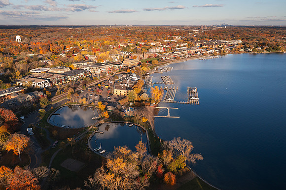 Wayzata-West-to-East