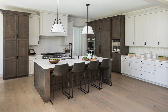 231009_2700 White Oak Dr_102