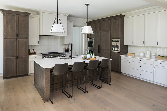 231009_2700 White Oak Dr_112
