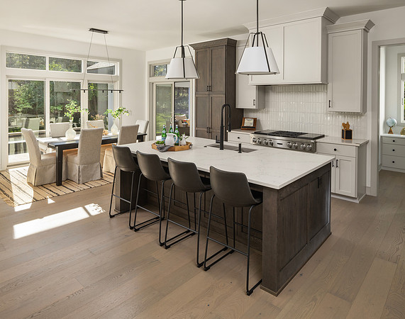 231009_2700 White Oak Dr_122