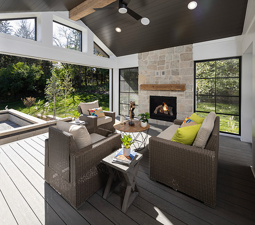 231009_2700 White Oak Dr_203