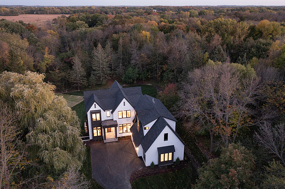 231010D_2700 White Oak Ln_102